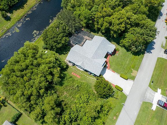 5th image of 1626 SE North Blackwell Drive