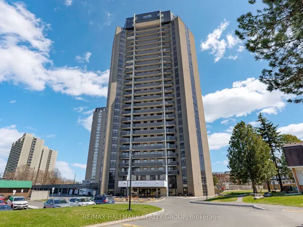 900 Dynes Rd #407, Ottawa, ON K2C 3L6