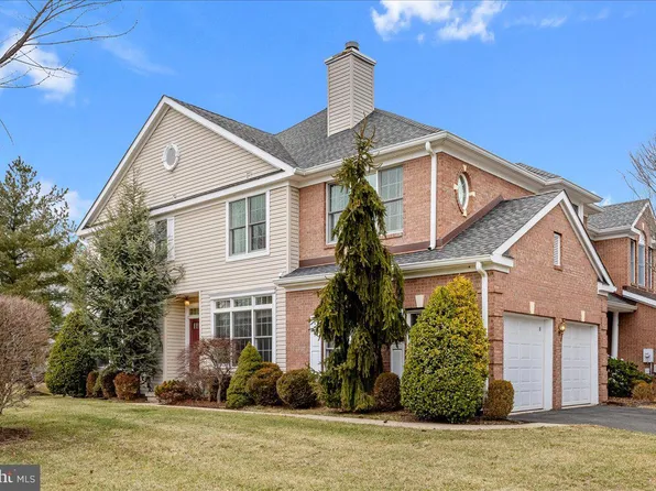 8 Hutchinson Dr, Princeton, NJ 08540