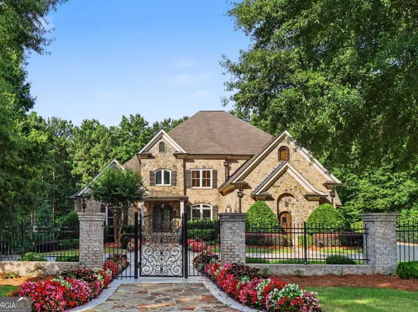 5152 Legends Dr, Braselton, GA 30517