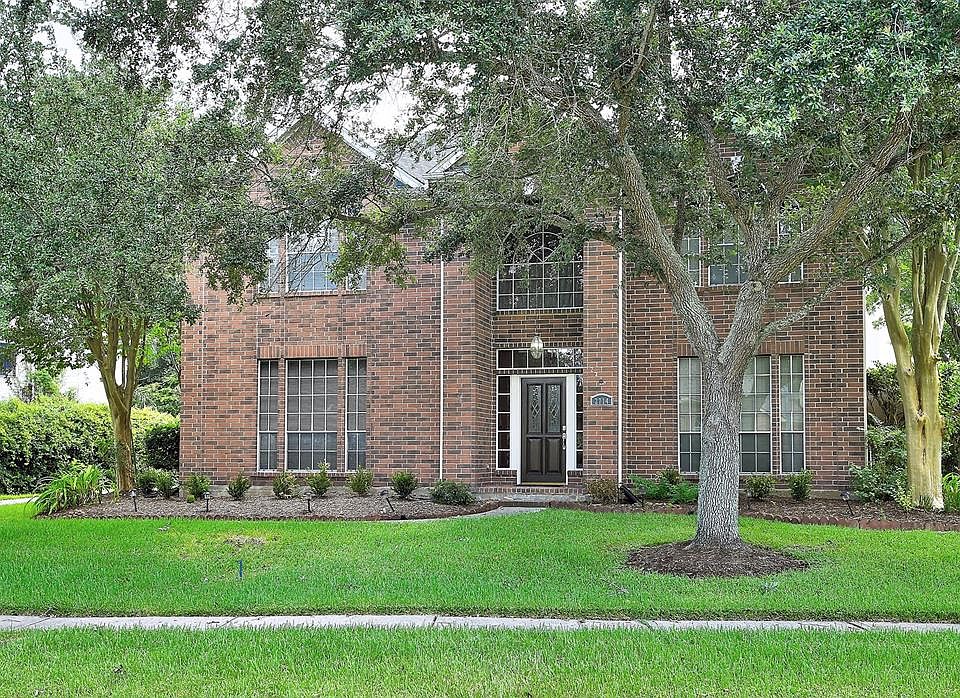 1st image of 2714 Carmel Woods Dr