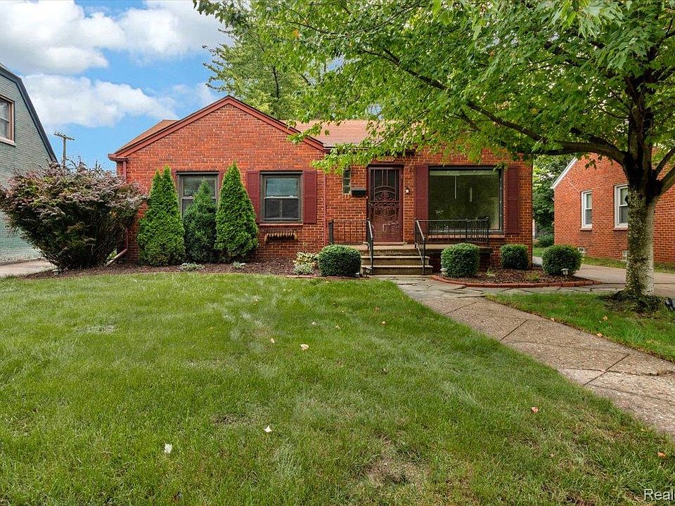 4246 Elmwood Ave, photo 2