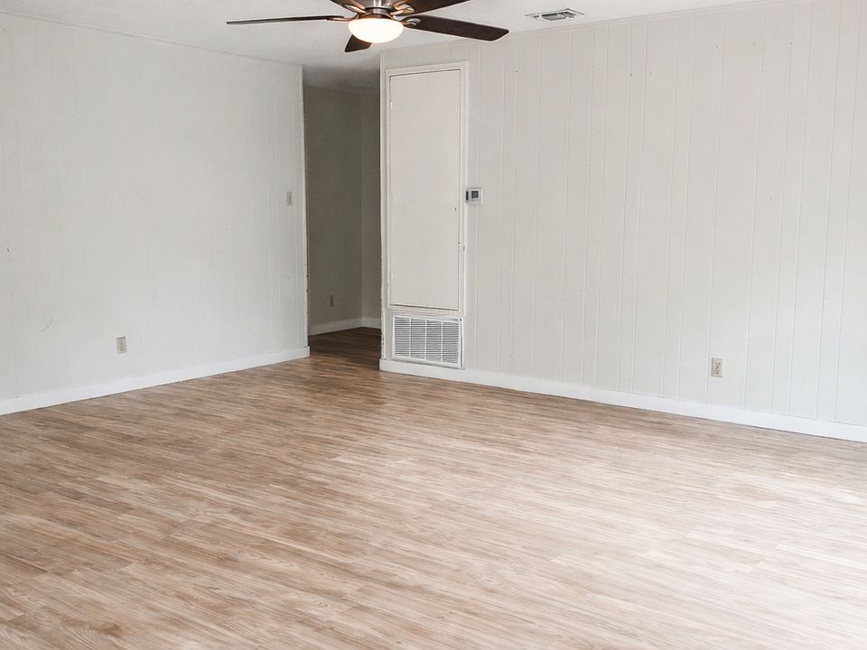 1st image of 4651 Dogwood Dr S