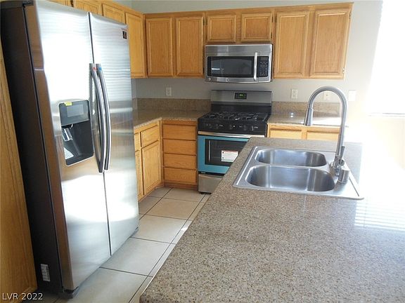 5th image of 8449 Indigo Harbor Ave #0