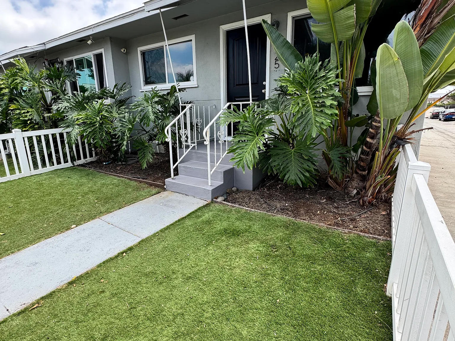 4125 Meade Ave — Photo 3