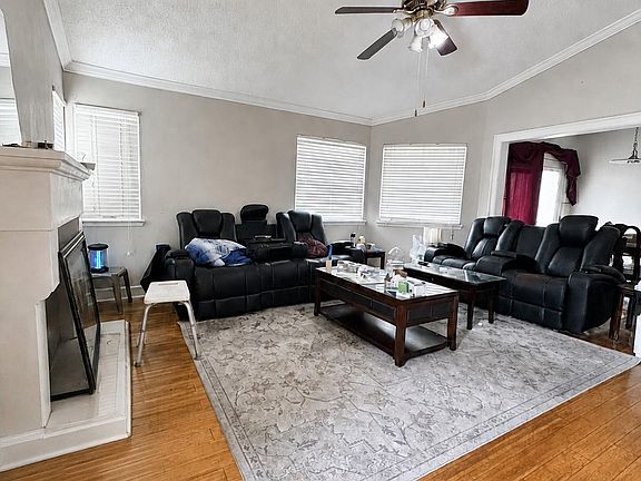 3rd image of 17820 Glenmark Dr