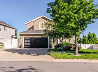 127 E Manilla Dr, Draper, UT 84020