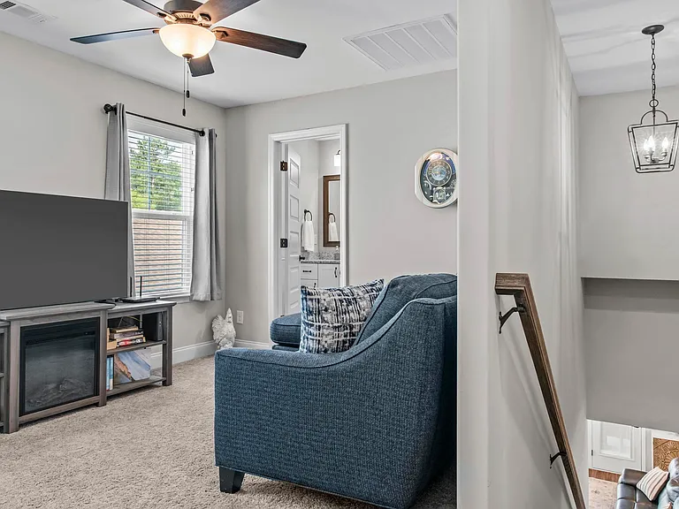 1540 Carriage Ridge Dr — Photo 36