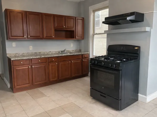 319 Irvine Turner Blvd, Newark, NJ 07108