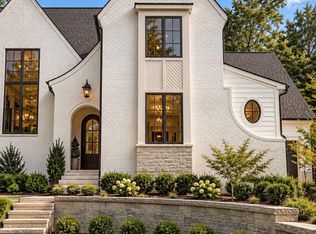 519 Meadowbrook Rd, Charlotte, NC 28211