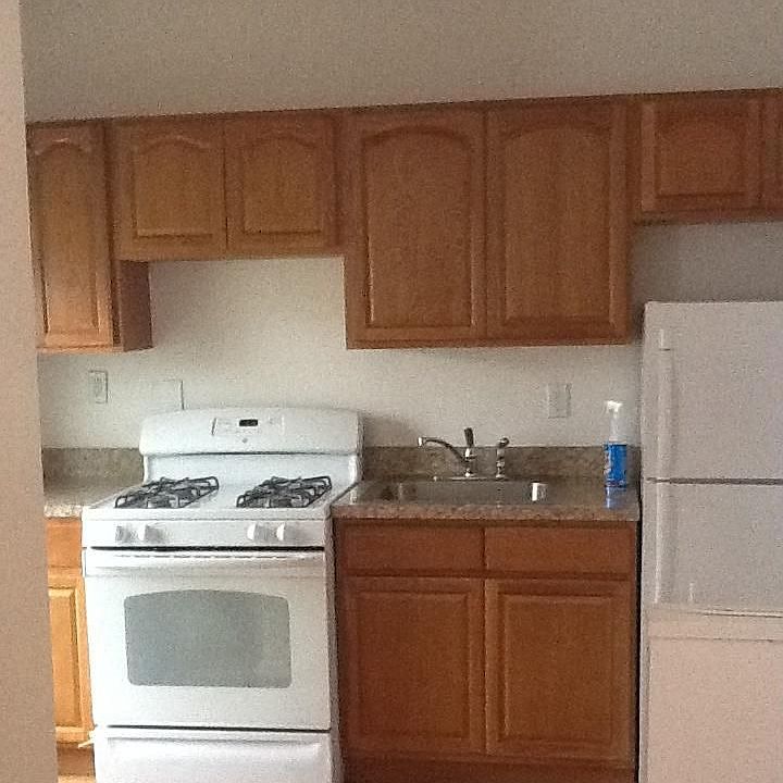 2nd image of 351 E 45th St APT 4