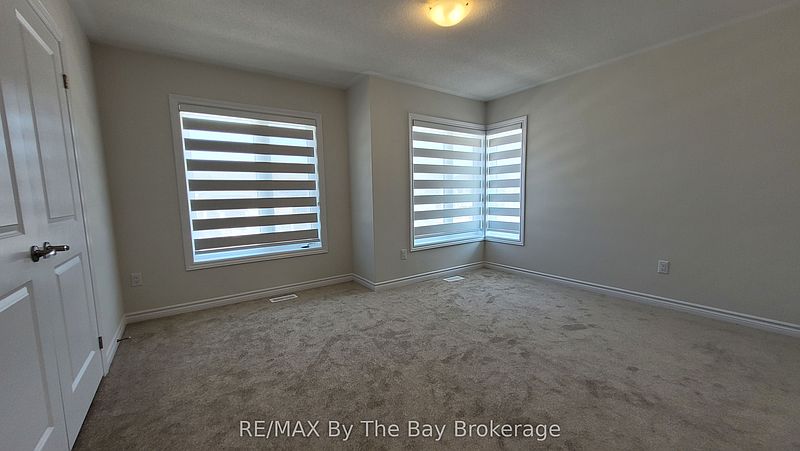 Wasaga Beach House for rent - 4 Bedrooms — photo 25