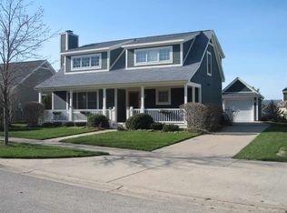 732 Lake Park Dr, Boyne City, MI 49712