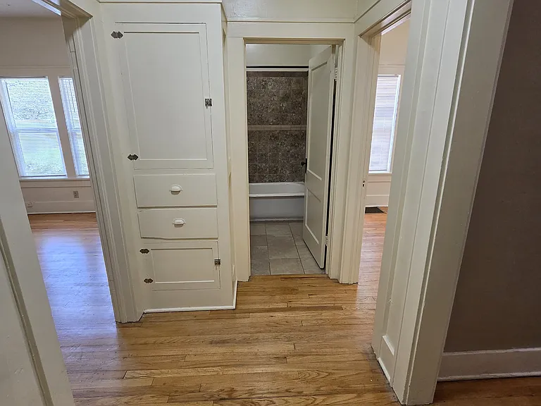 807 W Franklin St #807 — Photo 11
