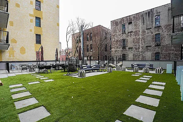Rented by Highline Residential | media 34