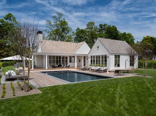13 Field Point Dr, Greenwich, CT 06830