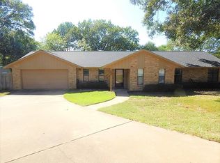 1606 Cambridge Cir, Nacogdoches, TX 75965