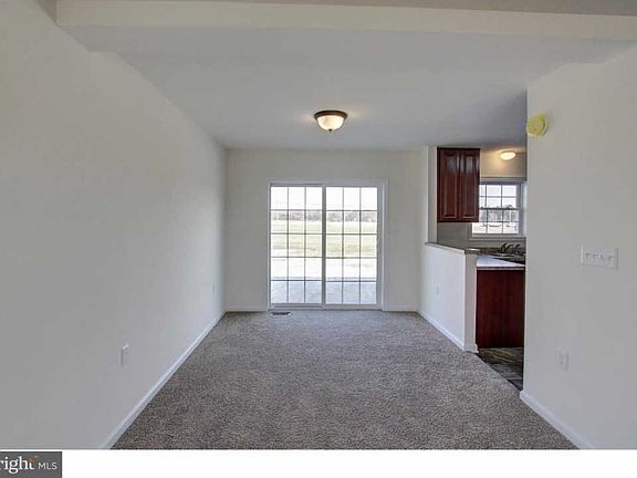 5th image of 913 Ambler Ct