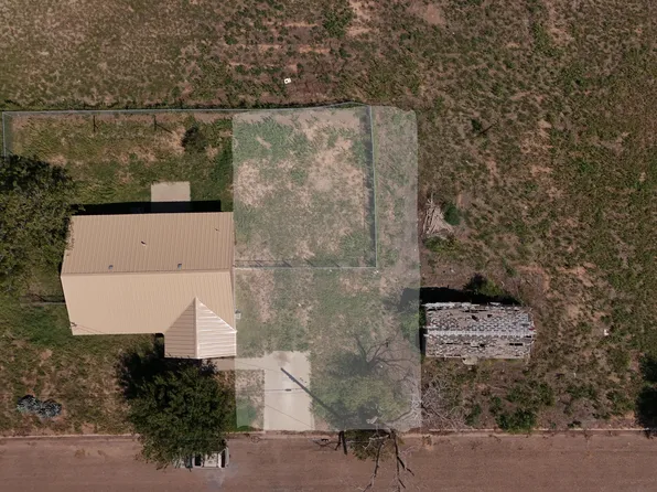 109 McCarty Ave, Littlefield, TX 79339