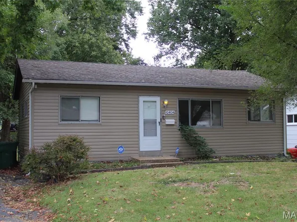 10404 Earl Dr, Saint Louis, MO 63136