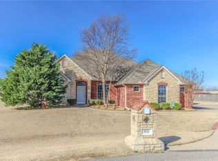 166 Brett Ct, Goldsby, OK 73093