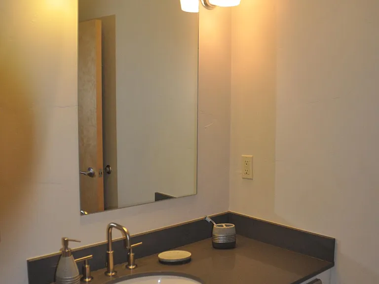231 Robinson St #R-330 — Photo 28