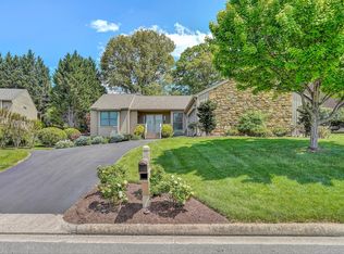 1912 McVitty Rd, Salem, VA 24153