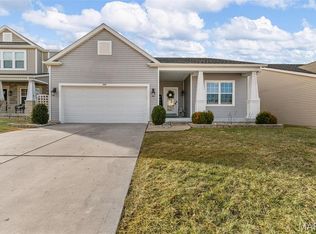 226 Flint Brook Dr, O'Fallon, MO 63366