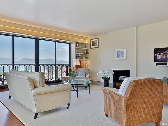 2nd image of 1170 Sacramento St APT 3C