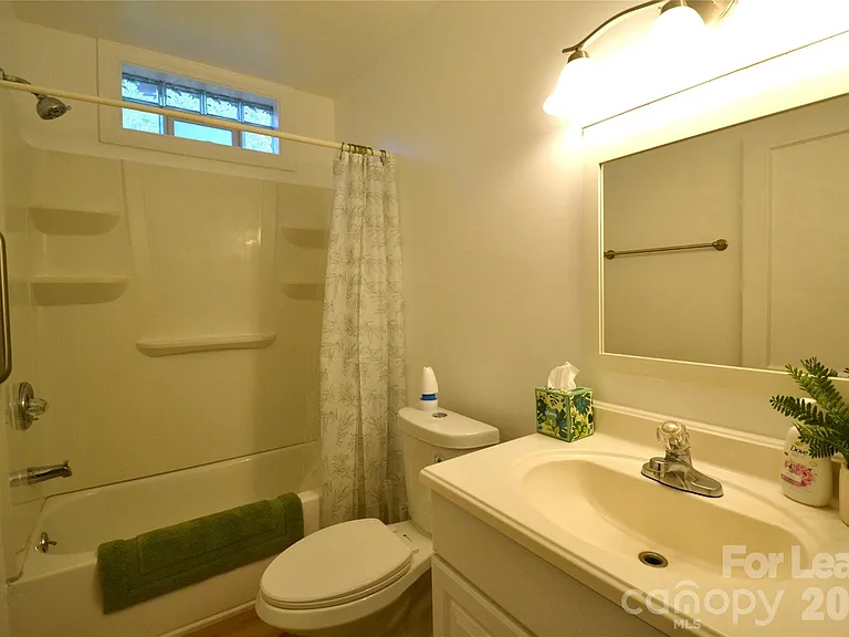 800 Arbor St NE — Photo 16