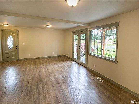 3rd image of 16502 38th Ave E