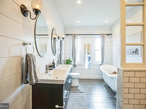 1216 Fitzgerald St, Philadelphia, PA 19148