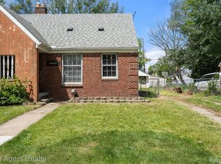 23089 Brittany Ave, Eastpointe, MI 48021