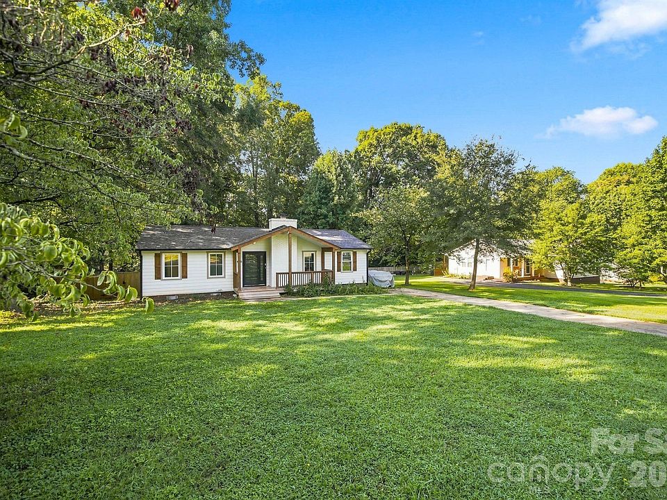 1st image of 600 Briar Creek Rd