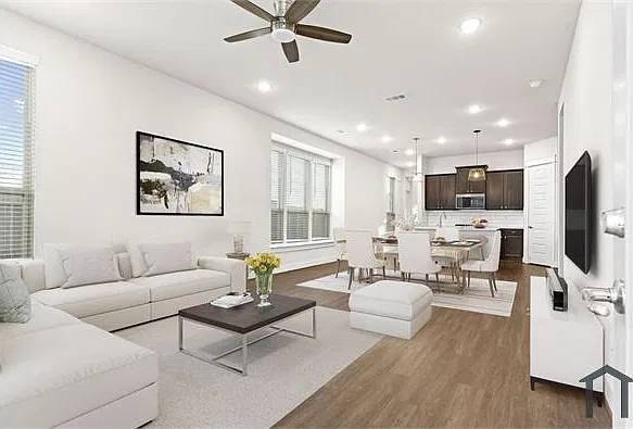 4 bed, 3000 sqft, $2,800 — Photo 3