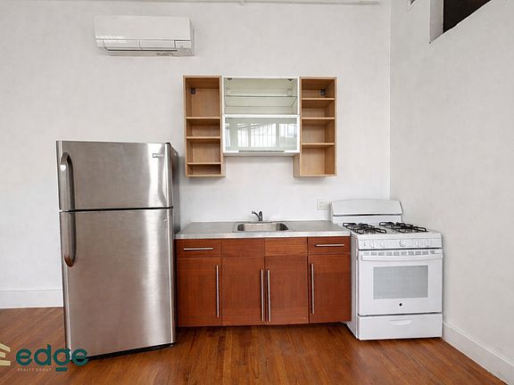 3rd image of 385 Troutman St APT 402