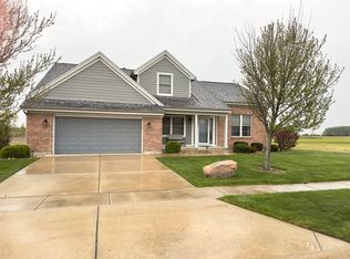 507 Deerfield Estates Rd, Oglesby, IL 61348