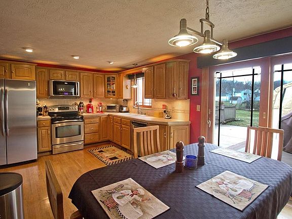 2nd image of 1319 Patton Ct