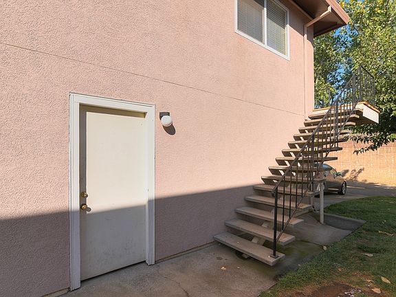 3rd image of 9041 Montoya St APT 4