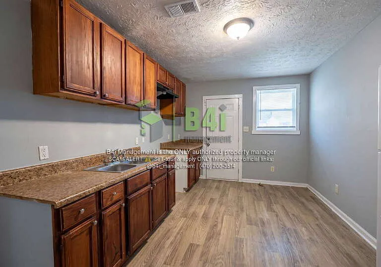 119 Ticknor Dr — Photo 4