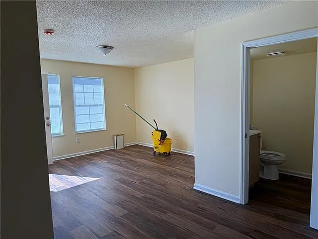 2 bed, 1.5 bath, 1188 sqft, $1,265 — Photo 4