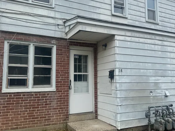 24-28 Great Hill Rd, East Hartford, CT 06108