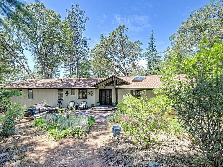 16832 Alice Way — Photo 23