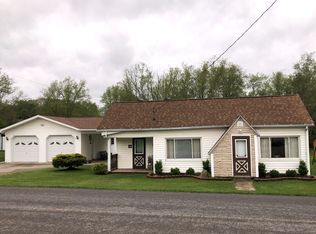 28 Holbrook Rd, Buckhannon, WV 26201