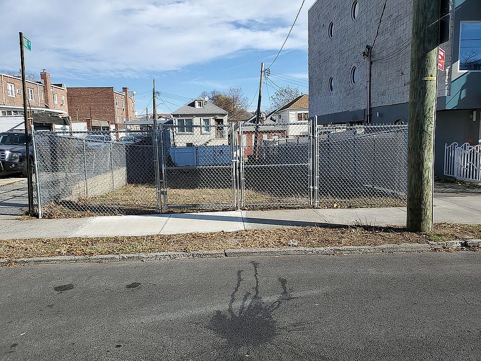 1st image of 19 Lake Ave