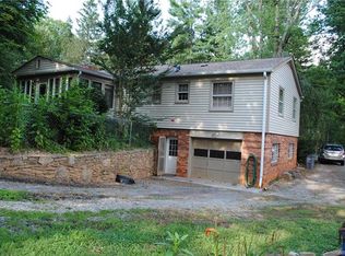 200 Country Club Rd, Asheville, NC 28804