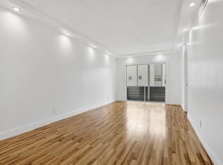 251 Berkley Rd APT 203, Hollywood, FL 33024