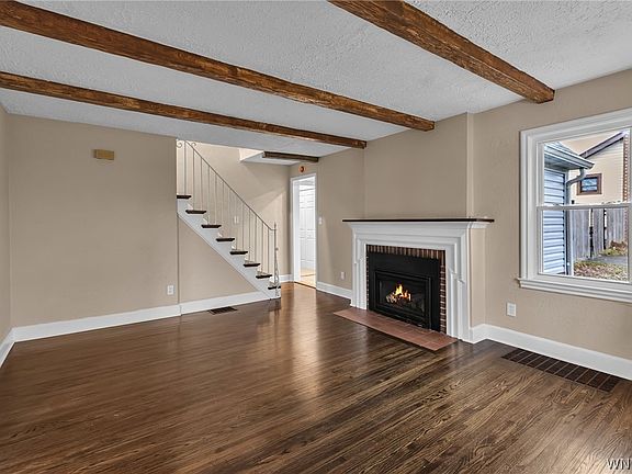 3rd image of 4394 Union Rd