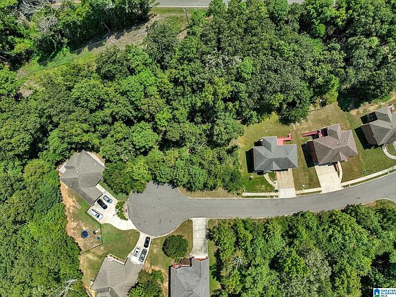 2nd image of 209 Melbourne Cir