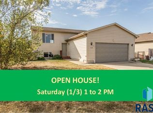 709 Teddy St, Harrisburg, SD 57032